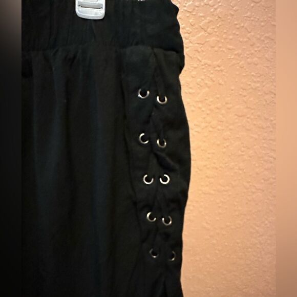 Torrid black pull on shorts - Picture 8 of 10